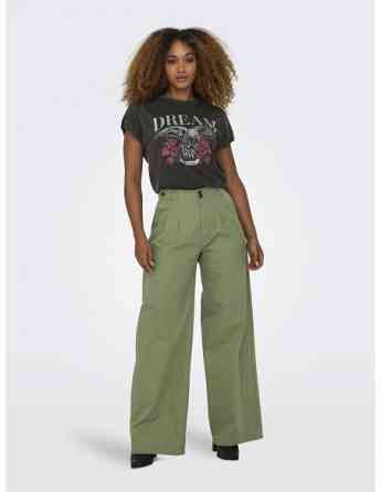 ONLY - ONLUCY LIFE S/S ROSES TOP BOX JRS Tbilisi