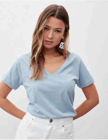 MO Fashion - V-NECK T-SHIRT Tbilisi