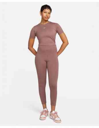 NIKE - W NSW ESSNTL SLM CRP Tbilisi