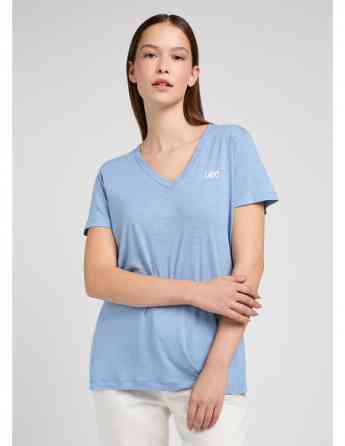 Lee - V NECK TEE Tbilisi