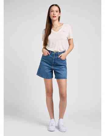 Lee - V NECK TEE Tbilisi