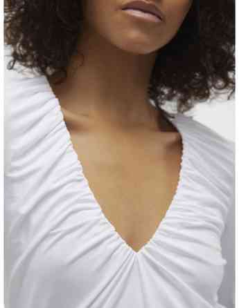 Vero Moda - VMHANNA BIANCA LS V-NECK TOP JRS POP2 Tbilisi