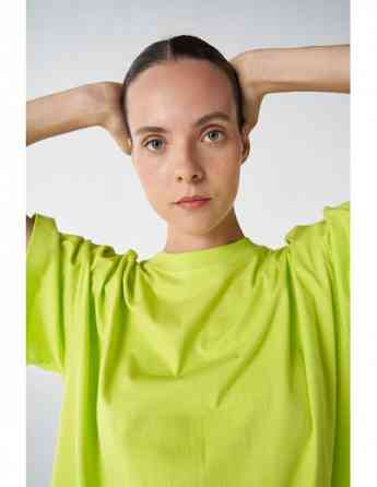 HUMMEL - LIV OVERSIZE SHORT SLEEVE T-SHIRT Tbilisi