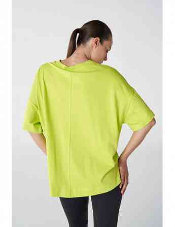 HUMMEL - LIV OVERSIZE SHORT SLEEVE T-SHIRT Tbilisi