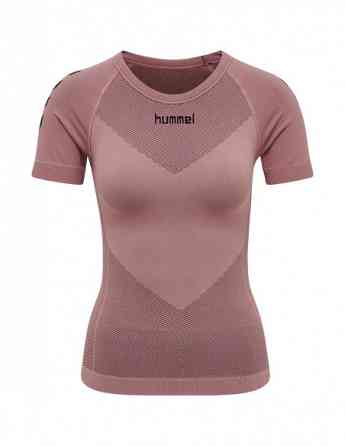 HUMMEL - HUMMEL FIRST SEAMLESS JERSEY S/S W Tbilisi