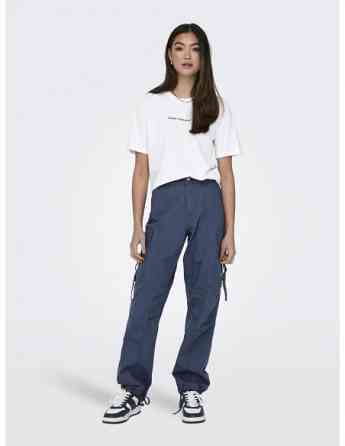 ONLY - ONLLILI BOXY S/S PHOTO TOP BOX CC JRS Tbilisi