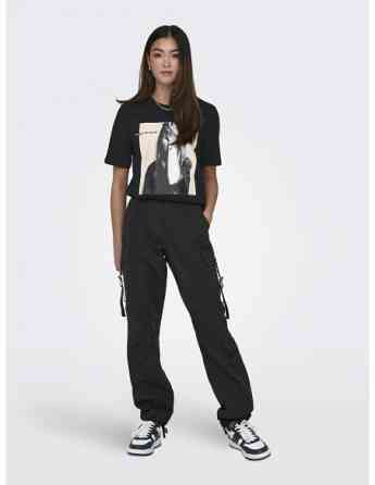 ONLY - ONLLILI BOXY S/S PHOTO TOP BOX CC JRS Tbilisi