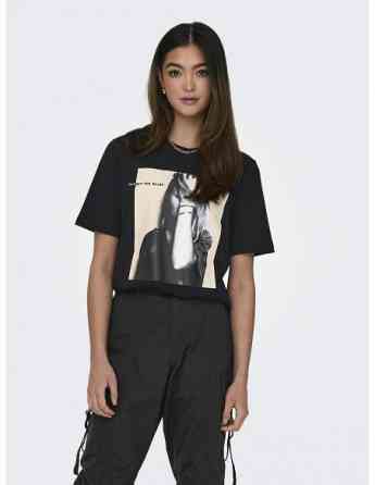 ONLY - ONLLILI BOXY S/S PHOTO TOP BOX CC JRS Tbilisi