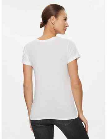 GUESS თბილისი