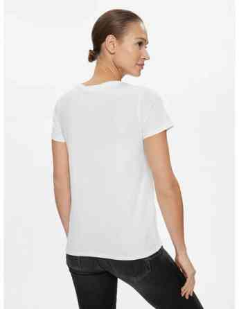 GUESS თბილისი