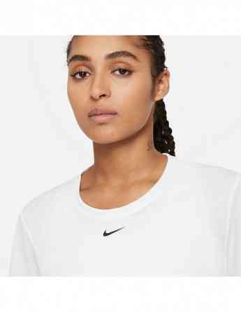 NIKE - W NK ONE DF SS STD TOP Tbilisi