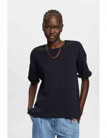 ESPRIT - Oversized t-shirt with a patch pocket Tbilisi