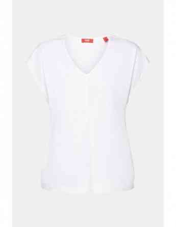ESPRIT - V-neck T-shirt with decorative stitch, 100% cotton Tbilisi