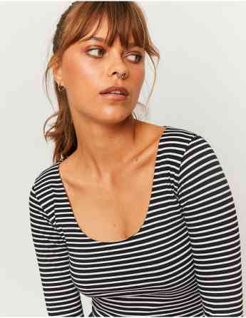 Tally Weijl - CROPPED BASIC TOP Tbilisi