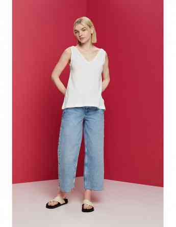 ESPRIT - V-necked tank top style vest თბილისი