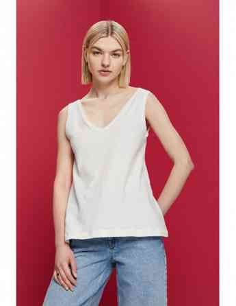 ESPRIT - V-necked tank top style vest თბილისი