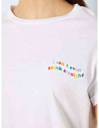 Noisy May - NMGABY S/S O-NECK PRIDE TOP Tbilisi