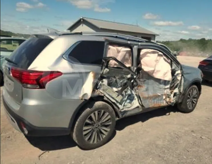 Mitsubishi Outlander 2020 Тбилиси - изображение 2