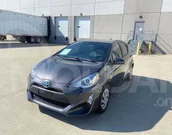 Toyota Prius C 1.5L 2015 Тбилиси - изображение 1