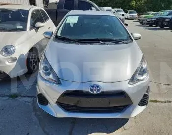 Toyota Prius C 1.5L 2016 Тбилиси - изображение 1