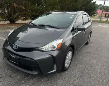 Toyota Prius V 2017 თბილისი