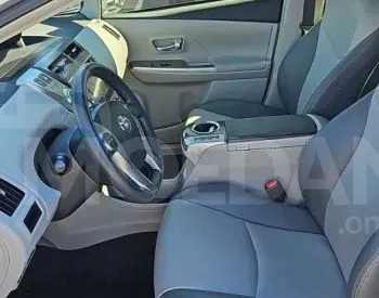 Toyota Prius V 1.8L 2016 Тбилиси - изображение 5