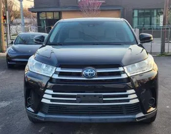 Toyota Highlander 2018 თბილისი