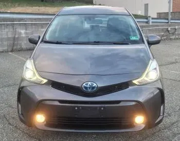 Toyota Prius V 2017 Tbilisi