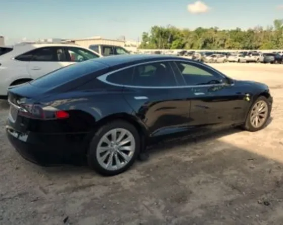 Tesla Model S 2018 Тбилиси