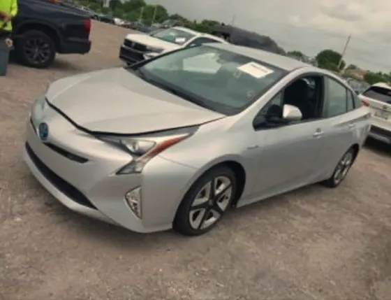 Toyota Prius 2018 Tbilisi