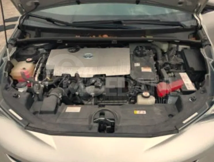Toyota Prius 1.8L 2018 Тбилиси - изображение 8