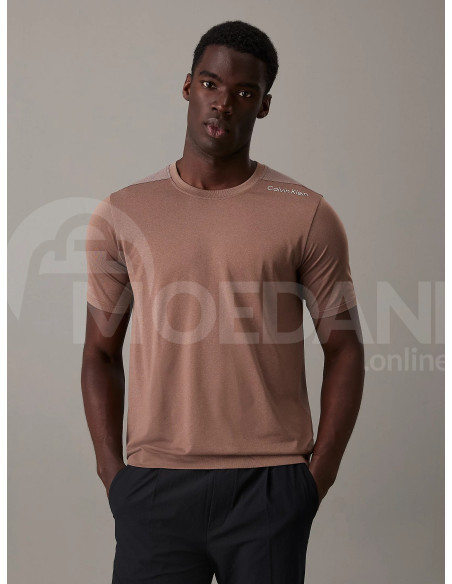 CALVIN KLEIN - WO - SEAMLES/S S/S T-SHIRT Тбилиси - изображение 1