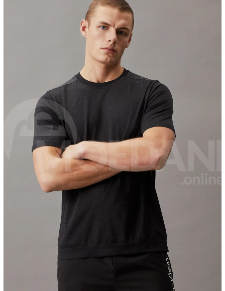 CALVIN KLEIN - WO - SEAMLES/S S/S T-SHIRT Тбилиси - изображение 1