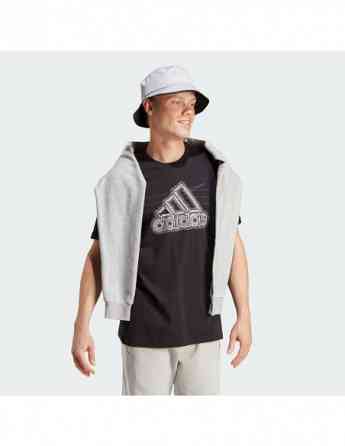 Adidas - MEN SPRTSWEAR GRAPHIC T-SHIRT Тбилиси