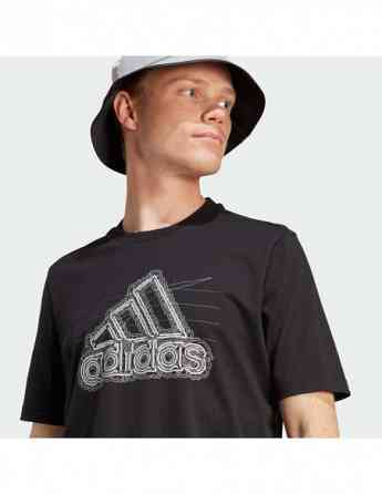 Adidas - MEN SPRTSWEAR GRAPHIC T-SHIRT Тбилиси