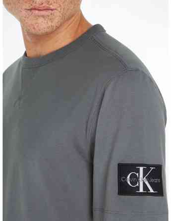 CALVIN KLEIN - BADGE REGULAR TEE Tbilisi