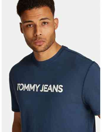 Tommy Jeans - TJM REG GD NEW CLASSIC L TEE Tbilisi