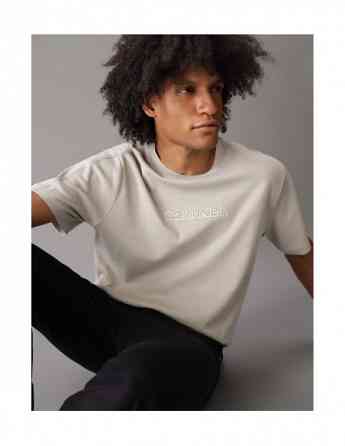 CALVIN KLEIN - SHADOW EMBOSSED LOGO T-SHIRT Tbilisi