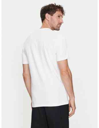 GUESS - SS CN CLASSIC DESIGN TEE Tbilisi