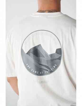 HUMMEL - HMLPOLYGONAL T-SHIRT S/S თბილისი