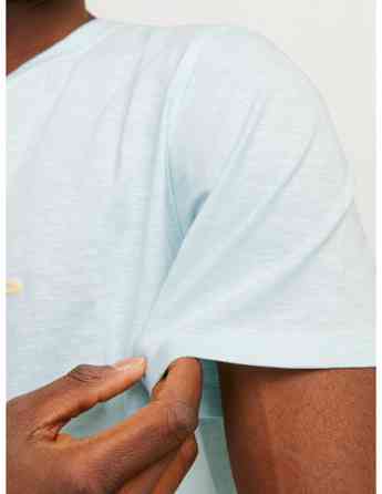 Jack & Jones - JORARUBA BRANDING TEE SS CREW NECK Tbilisi