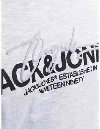 Jack & Jones - JORARUBA BRANDING TEE SS CREW NECK Tbilisi