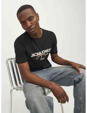 Jack & Jones - JORARUBA BRANDING TEE SS CREW NECK Tbilisi