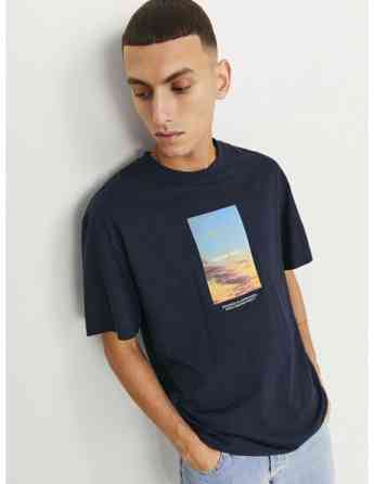 Jack & Jones - JORVESTERBRO PICTURE TEE SS CREW NECK LN Tbilisi