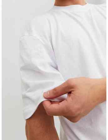 Jack & Jones - JORGRAND OVERSIZE TEE SS CREW NECK BLK Tbilisi