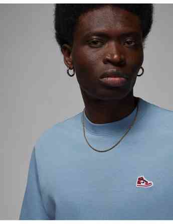 NIKE - M J BRAND SNKR PTCH SS CREW Tbilisi