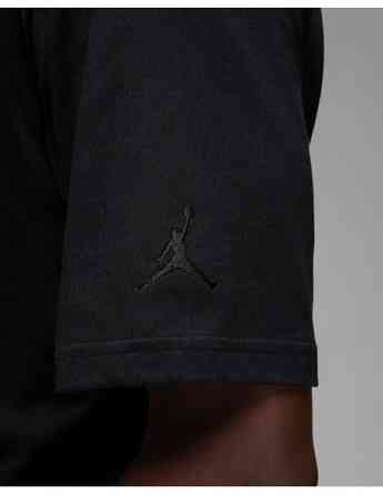 NIKE - M J BRAND SNKR PTCH SS CREW Tbilisi