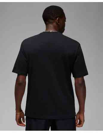 NIKE - M J BRAND SNKR PTCH SS CREW Tbilisi