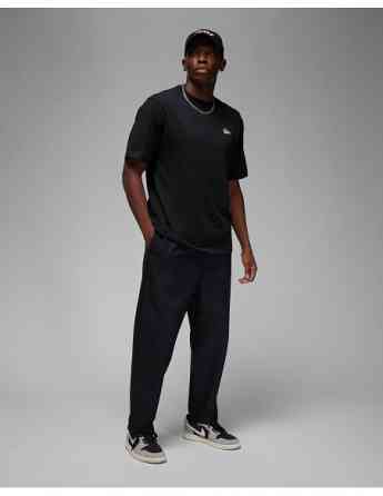 NIKE - M J BRAND SNKR PTCH SS CREW Tbilisi