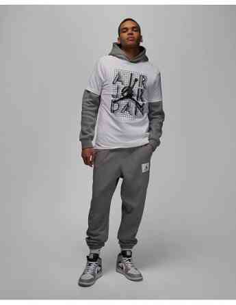 NIKE - M J BRAND JM STACK SS CREW Tbilisi